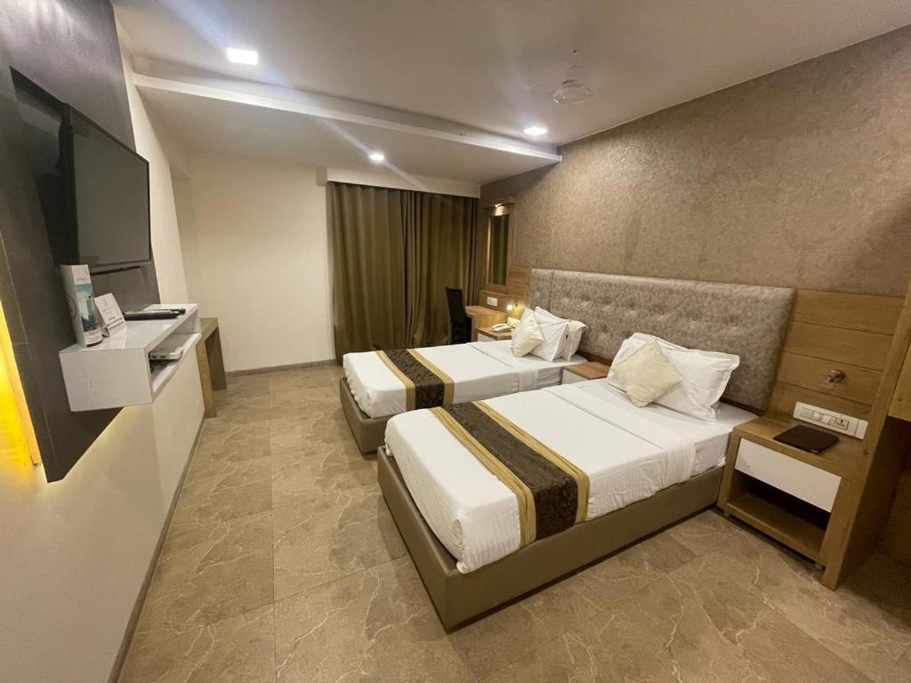 Hotel Grace Galaxy Mumbai Exterior foto
