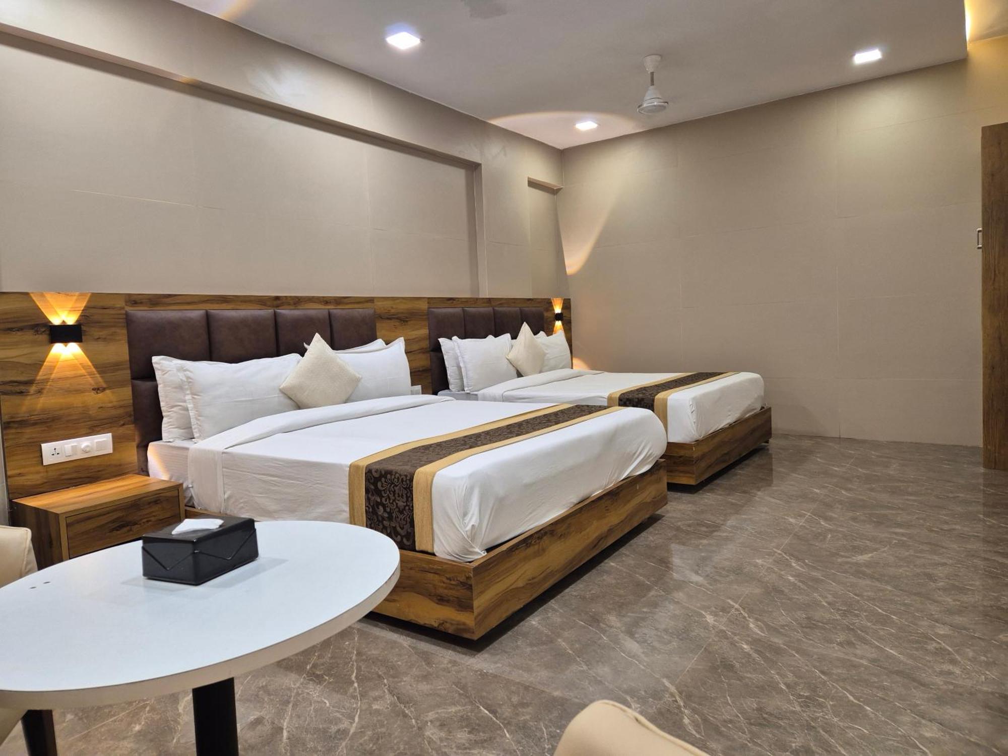 Hotel Grace Galaxy Mumbai Exterior foto