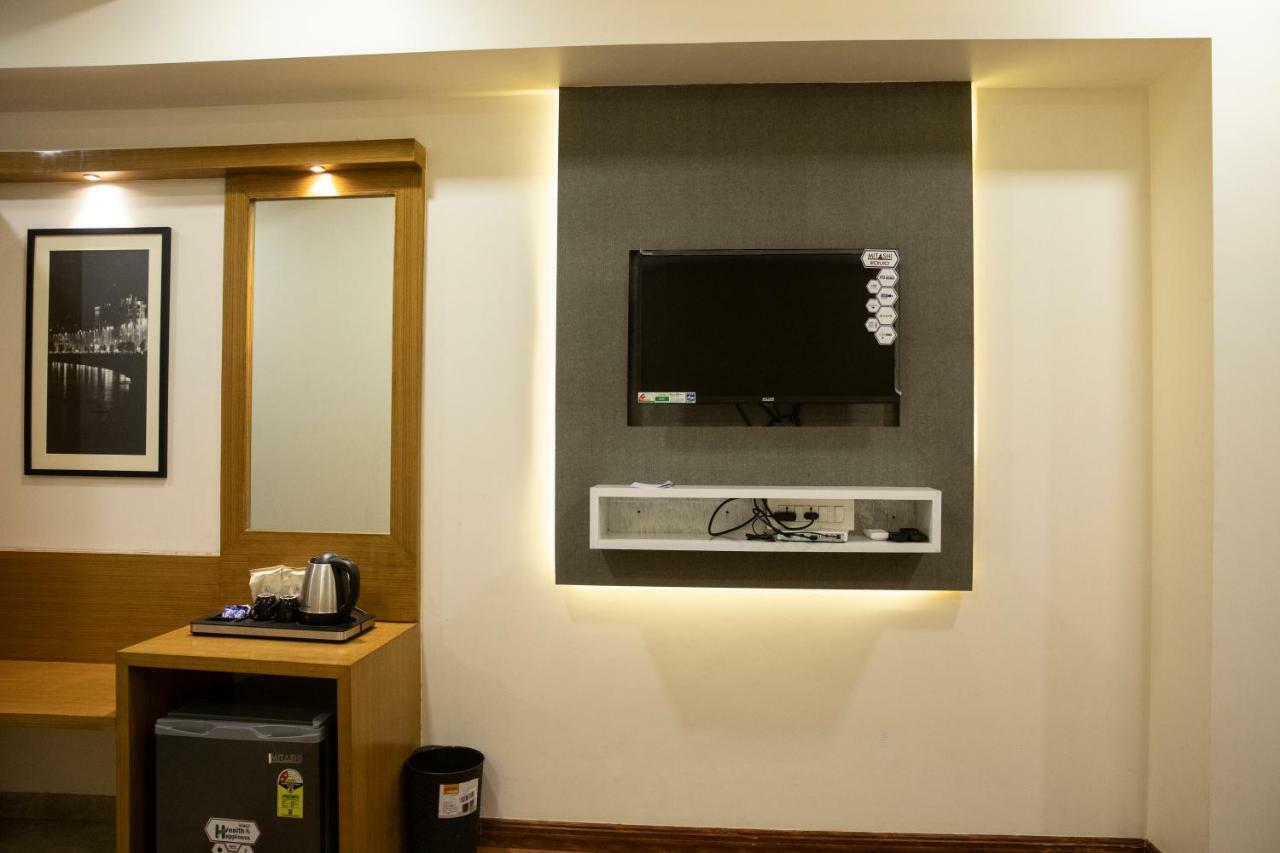 Hotel Grace Galaxy Mumbai Exterior foto