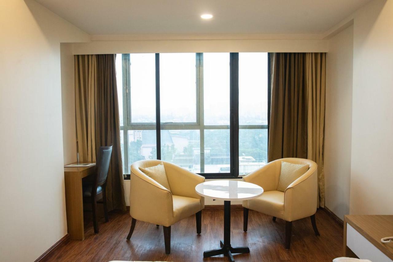 Hotel Grace Galaxy Mumbai Exterior foto